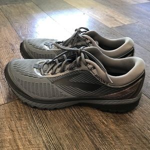 Men’s Brooks Ghost 10 running shoes